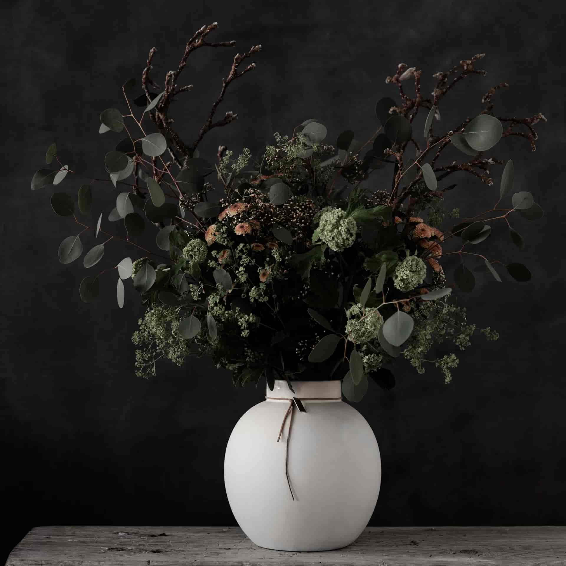 Ernst vas stengods vit